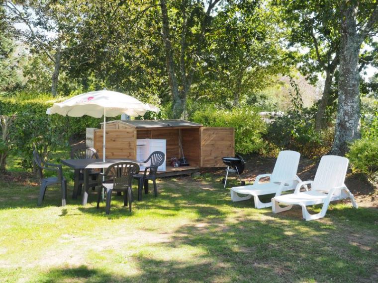 Vermietung von Kühlschränken und Grills für Caravaning-Stellplätze: Zelte, Wohnwagen und Wohnmobile - Camping Paradis domaine de bel air - landeduc - finistère sud