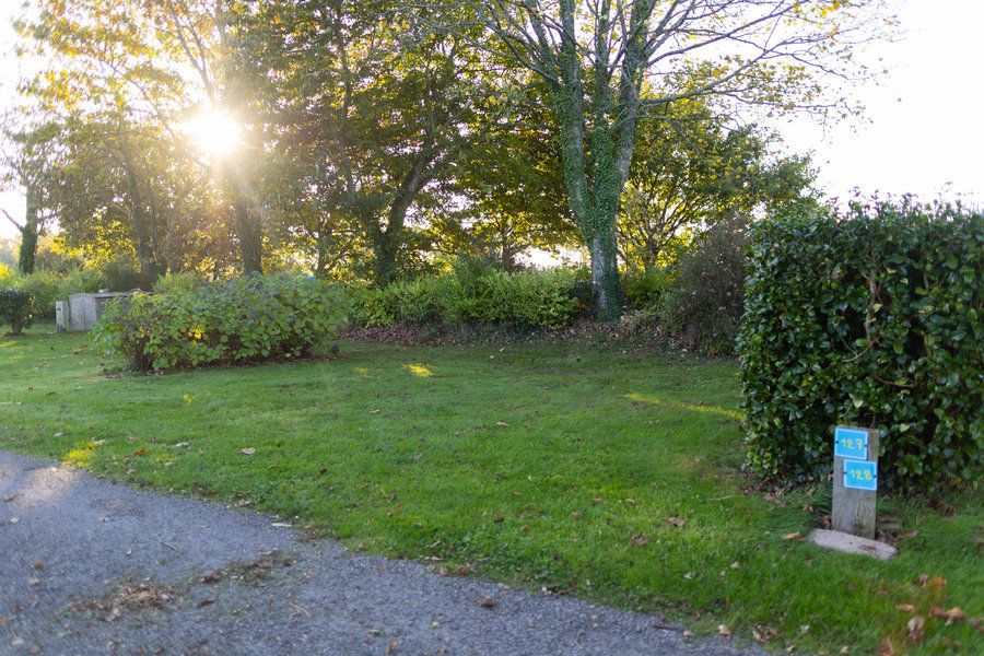 Emplacement camping - Camping-car - Caravane - Tente - près de Quimper - Finistère Sud - Camping Paradis Domaine de Bel Air